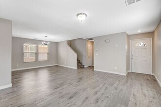 6468 W Eldorado Ln in Las Vegas, NV - Building Photo - Building Photo