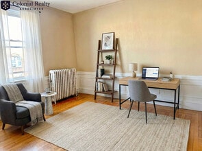 330 St Paul St in Brookline, MA - Building Photo - Building Photo