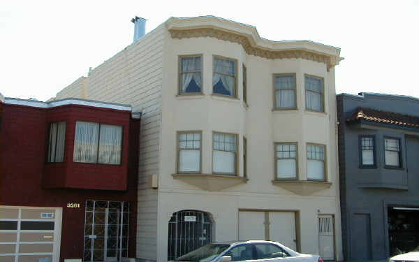 3279 Cesar Chavez in San Francisco, CA - Building Photo