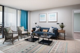 Fairways of Inverrary in Lauderhill, FL - Building Photo