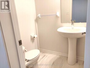 20 William Jackson Wy in Toronto, ON - Building Photo - Building Photo