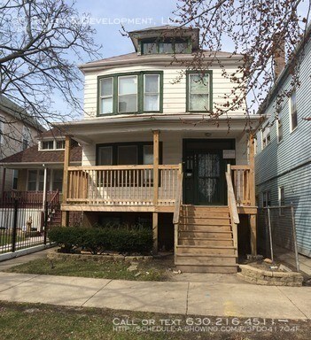8242 S Houston Ave-Unit -Unit 2 in Chicago, IL - Building Photo