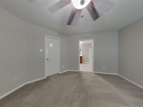904 American Monarch Dr in La Marque, TX - Building Photo - Building Photo