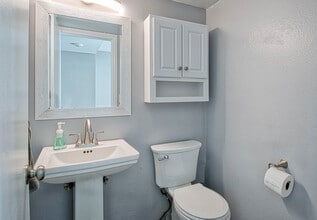 369 Meadow Ct in Brea, CA - Building Photo - Building Photo