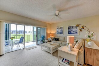 145 NE Edgewater Dr-Unit -4105 in Stuart, FL - Building Photo - Building Photo