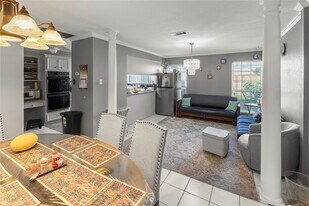 10910 Vanderford Dr in Houston, TX - Building Photo