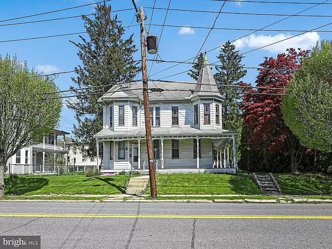 property at 626 W Market St
