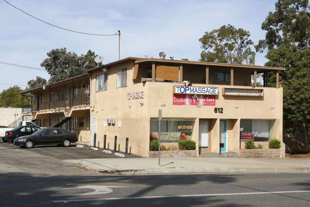 610-612 W Grand Blvd in Corona, CA - Building Photo