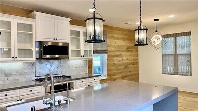 101 Fixie in Irvine, CA - Building Photo - Building Photo