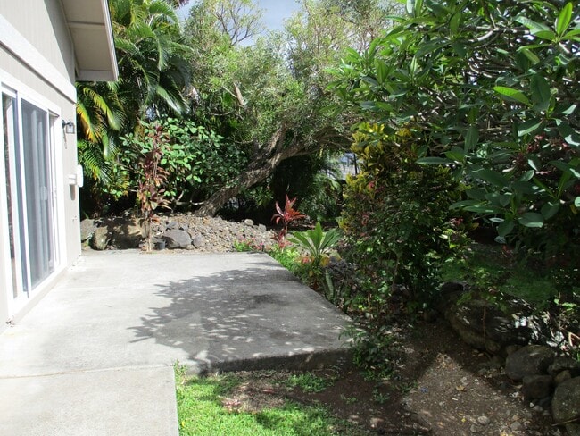 property at 15 N Hiena Pl