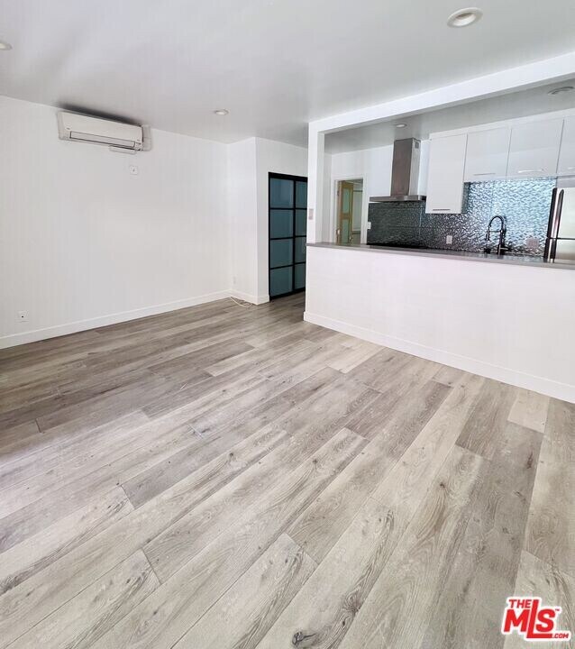 1757 N Kingsley Dr in Los Angeles, CA - Building Photo