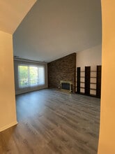 186 Grove Ave in Des Plaines, IL - Building Photo - Building Photo