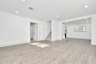 1501 Maiden Ln in Richmond, TX - Building Photo - Building Photo