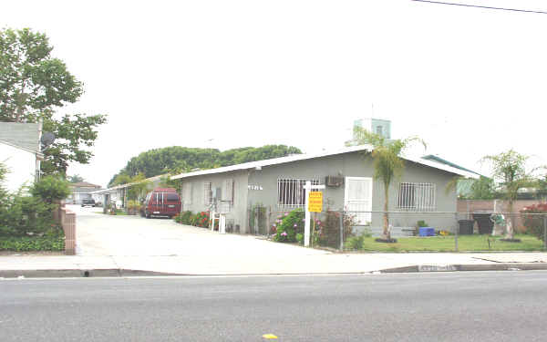 4918-4920 Clara St in Cudahy, CA - Building Photo - Building Photo