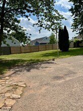36 N Lawrence Ave in Franklin Township, NJ - Building Photo - Building Photo