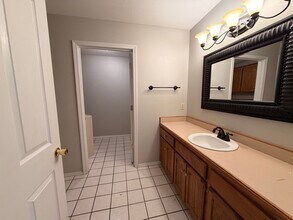 301 W 16th Ct in Russellville, AR - Building Photo - Building Photo