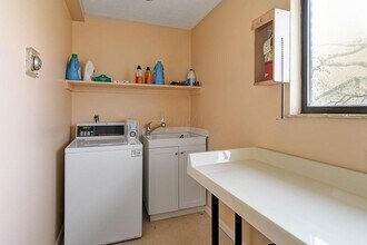 4819 Middletowne St, Unit G in Columbus, OH - Building Photo - Building Photo