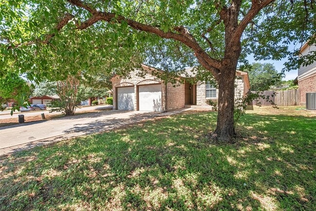 902 Low Brim Cove in Pflugerville, TX - Building Photo - Building Photo
