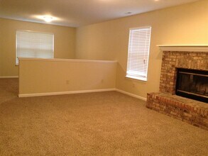 10534 Aspen Dr in Fishers, IN - Building Photo - Building Photo