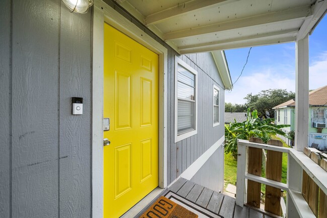 property at 3330 Avenue O 1/2