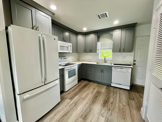 property at 5289 Stacy St