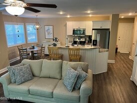 3030 Marsh Winds Cir in Southport, NC - Building Photo