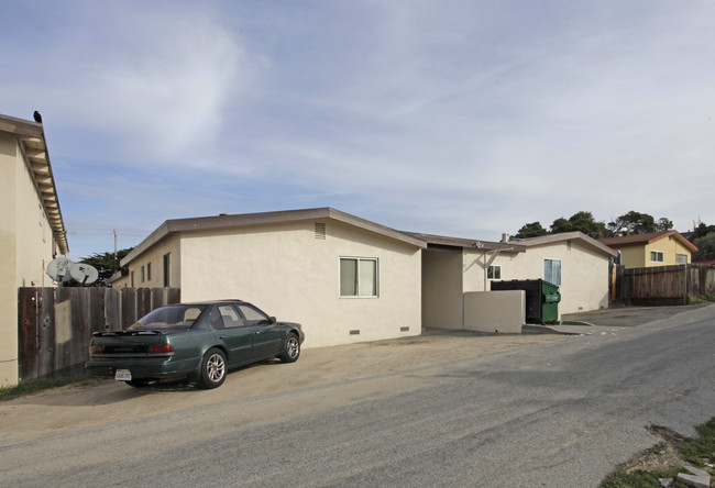 1160 Olympia Ave in Seaside, CA - Building Photo - Building Photo