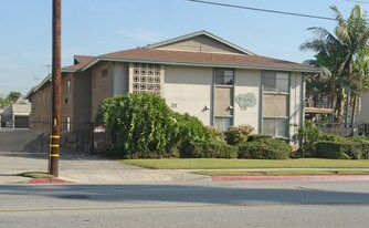 542 S Barranca Ave Apartments