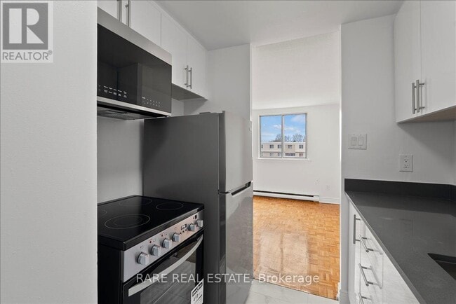 property at 7555 Goreway Dr