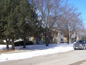 271 N Depot St in Juneau, WI - Foto de edificio - Building Photo