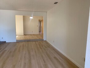 6933 Tarocco Way in Citrus Heights, CA - Building Photo - Building Photo