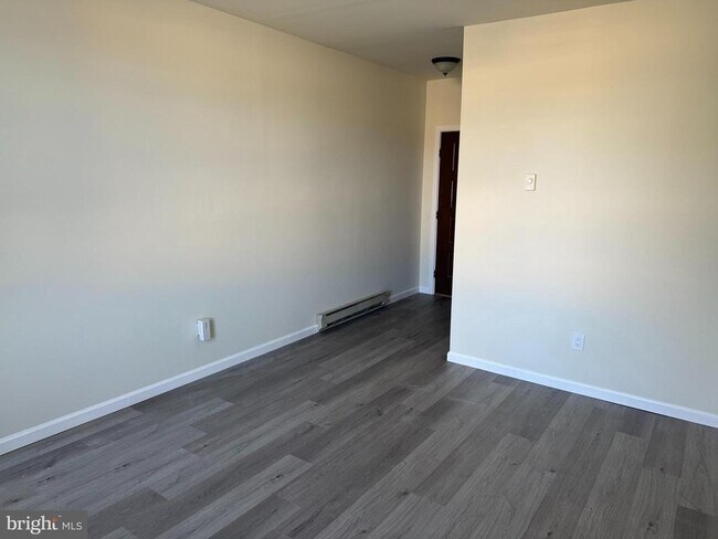 21 N Main St in Woodstown, NJ - Building Photo - Building Photo