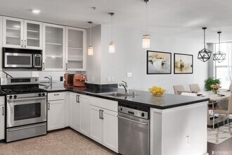 1720 Clay St in San Francisco, CA - Building Photo - Building Photo