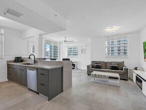 1250 N Miami Ave in Miami, FL - Building Photo - Building Photo