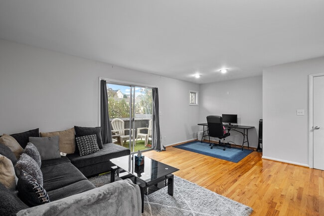 property at 3501 Roswell Rd NE