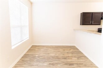 9942 Chilmark Way in Dallas, TX - Building Photo - Building Photo