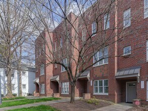 100 N Laurel Ave in Charlotte, NC - Building Photo - Building Photo