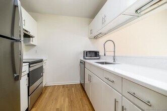 83 Washington St, Unit 2C in Norwalk, CT - Building Photo - Building Photo