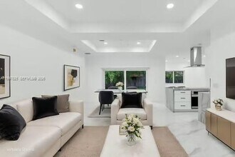 4127 NE 30th St in Homestead, FL - Building Photo - Building Photo