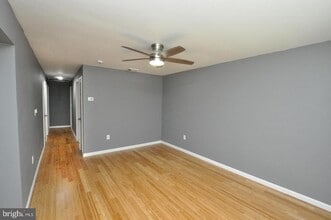 715 S Read St in Cinnaminson, NJ - Building Photo - Building Photo