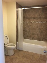 112 Butterfield St in Lowell, MA - Building Photo - Building Photo