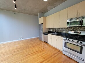 1720 S Michigan Ave, Unit 309 in Chicago, IL - Foto de edificio - Building Photo