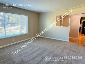 1307 E Browning Ave in Fresno, CA - Building Photo - Building Photo