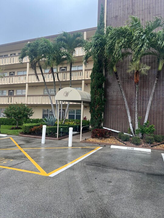 3018 Wolverton E in Boca Raton, FL - Building Photo