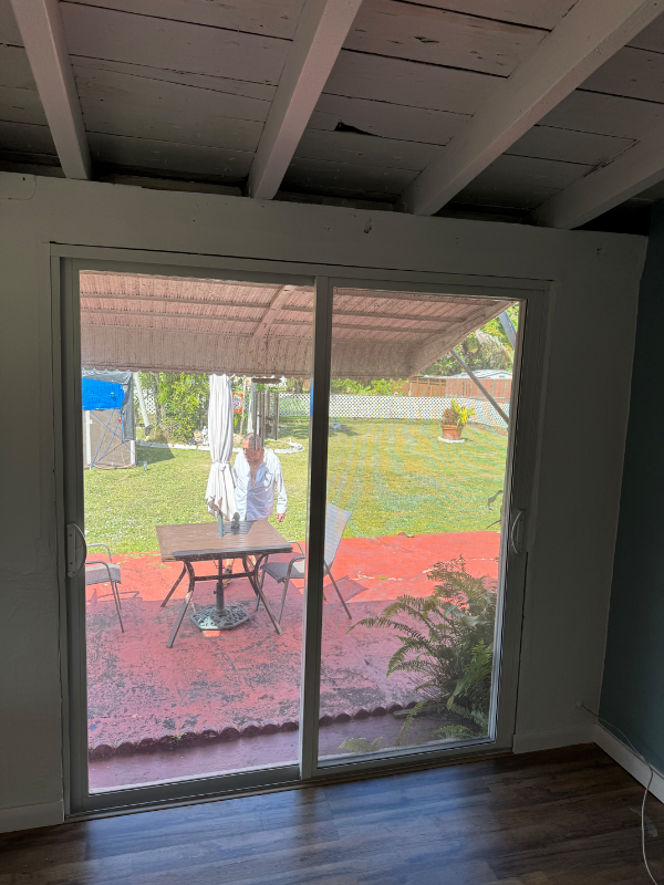 6377 SW 15th St in West Miami, FL - Building Photo - Building Photo