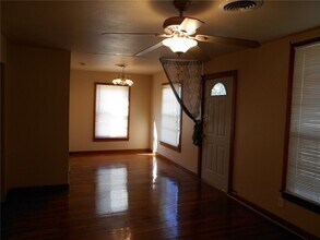 309 Wilton Dr in Greenville, TX - Building Photo - Building Photo