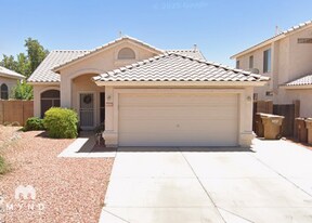 8255 W Eugie Ave in Peoria, AZ - Building Photo