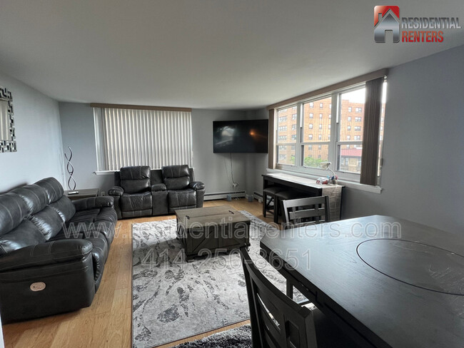 property at 1707 N Prospect Ave