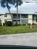 2302 Sunrise Blvd in Fort Pierce, FL - Building Photo