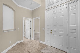 10674 Woodchase Cir in Orlando, FL - Building Photo - Building Photo